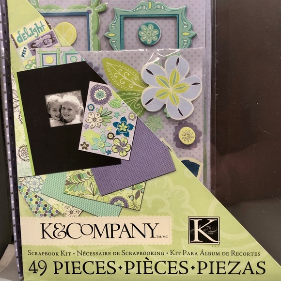 K&COMPANY SCRAPBOOK KIT with 49 Pieces - Picture 4 of 16